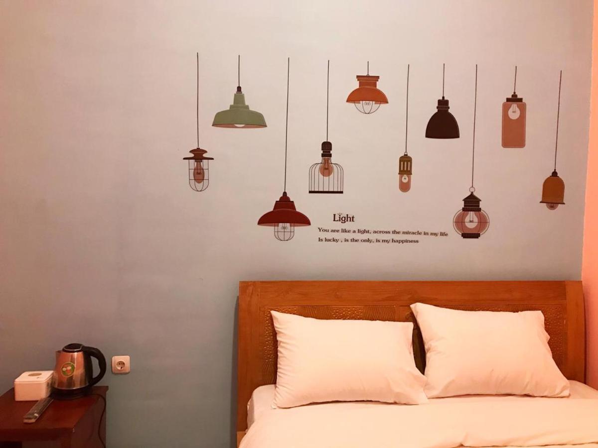 Roomz Budget Residence Семаранг Экстерьер фото