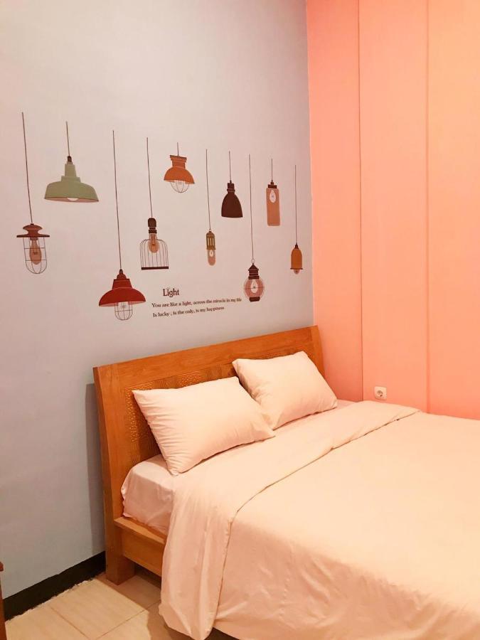 Roomz Budget Residence Семаранг Экстерьер фото